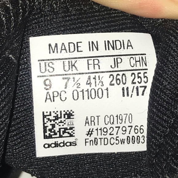 Shoes - Picture 2 of 4